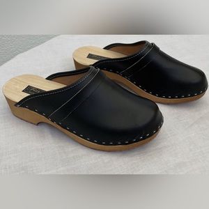 Finezja Clogs women’s size 7.5